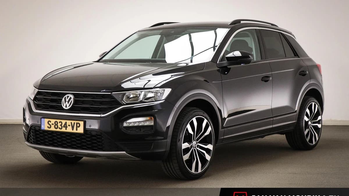 Volkswagen T-Roc — foto 1