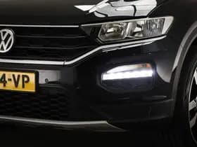 Volkswagen T-Roc thumbnail 14