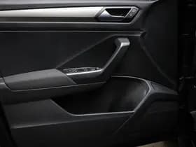 Volkswagen T-Roc thumbnail 22