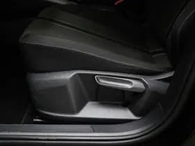 Volkswagen T-Roc thumbnail 24