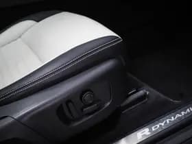 Land Rover Discovery Sport thumbnail 13