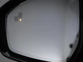 Land Rover Discovery Sport thumbnail 33