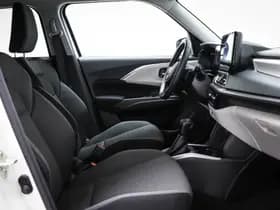 Suzuki Swift thumbnail 7
