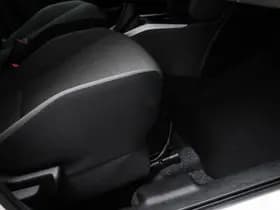 Suzuki Swift thumbnail 9