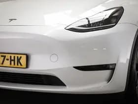 Tesla Model Y thumbnail 17