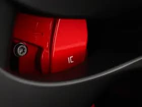 Tesla Model Y thumbnail 28