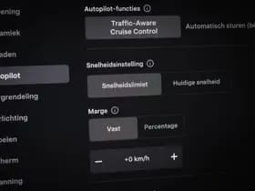 Tesla Model Y thumbnail 41