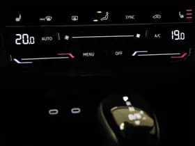 Volkswagen Tiguan thumbnail 45