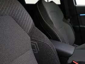 Renault Captur thumbnail 6