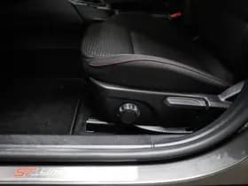Ford Focus thumbnail 25