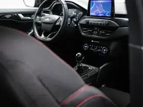 Ford Focus thumbnail 10