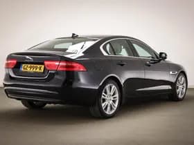 Jaguar XE thumbnail 2