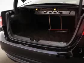 Jaguar XE thumbnail 13