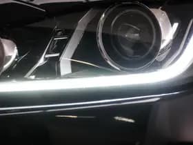 Jaguar XE thumbnail 18