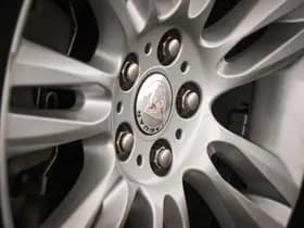 Jaguar XE thumbnail 25