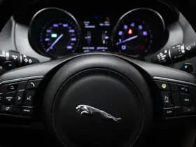Jaguar XE thumbnail 34