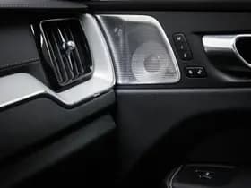 Volvo XC60 thumbnail 43
