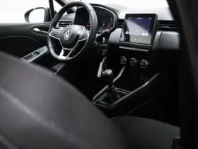 Renault Clio thumbnail 12