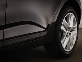Renault Clio thumbnail 18