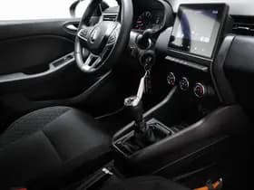 Renault Clio thumbnail 3