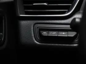 Renault Clio thumbnail 25