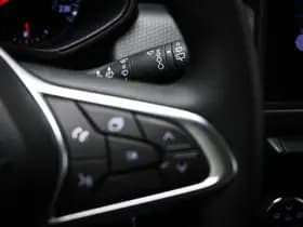 Renault Clio thumbnail 30