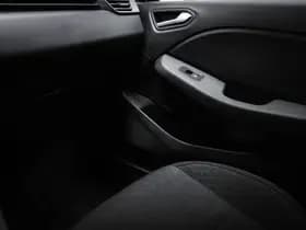 Renault Clio thumbnail 31