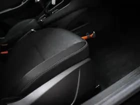 Renault Clio thumbnail 9