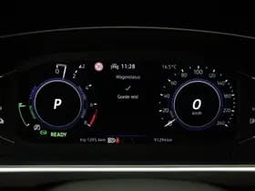Volkswagen Tiguan thumbnail 4