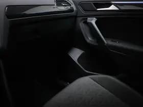 Volkswagen Tiguan thumbnail 35