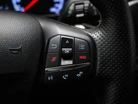Ford Focus thumbnail 4