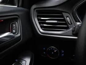 Ford Focus thumbnail 35