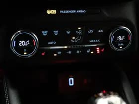 Ford Focus thumbnail 50