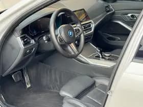 BMW 3-Serie thumbnail 14