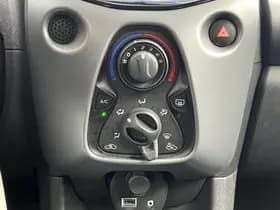 Toyota Aygo thumbnail 27