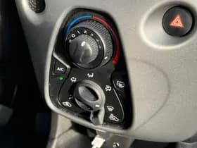 Toyota Aygo thumbnail 29