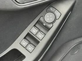 Ford Fiesta thumbnail 33