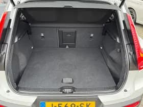 Volvo XC40 thumbnail 23