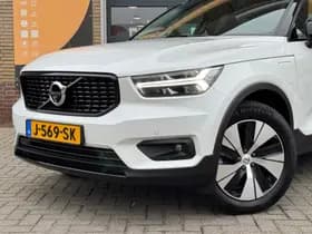 Volvo XC40 thumbnail 5