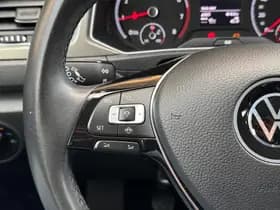Volkswagen T-Roc thumbnail 20