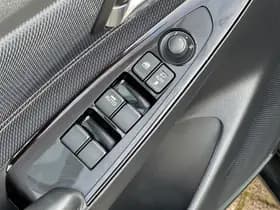 Mazda 2 thumbnail 18