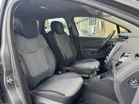 Renault Captur thumbnail 37