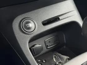 Renault Captur thumbnail 54