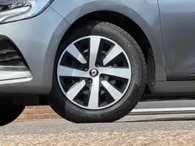 Renault Clio thumbnail 14