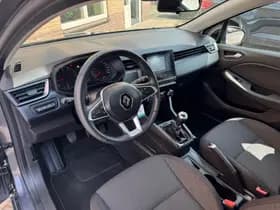 Renault Clio thumbnail 17
