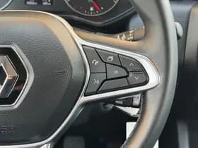 Renault Clio thumbnail 39