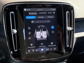 Volvo XC40 thumbnail 23