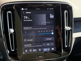 Volvo XC40 thumbnail 25