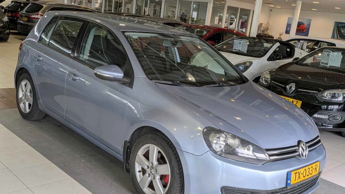 Volkswagen Golf — foto 1