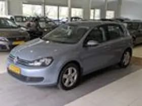 Volkswagen Golf thumbnail 2